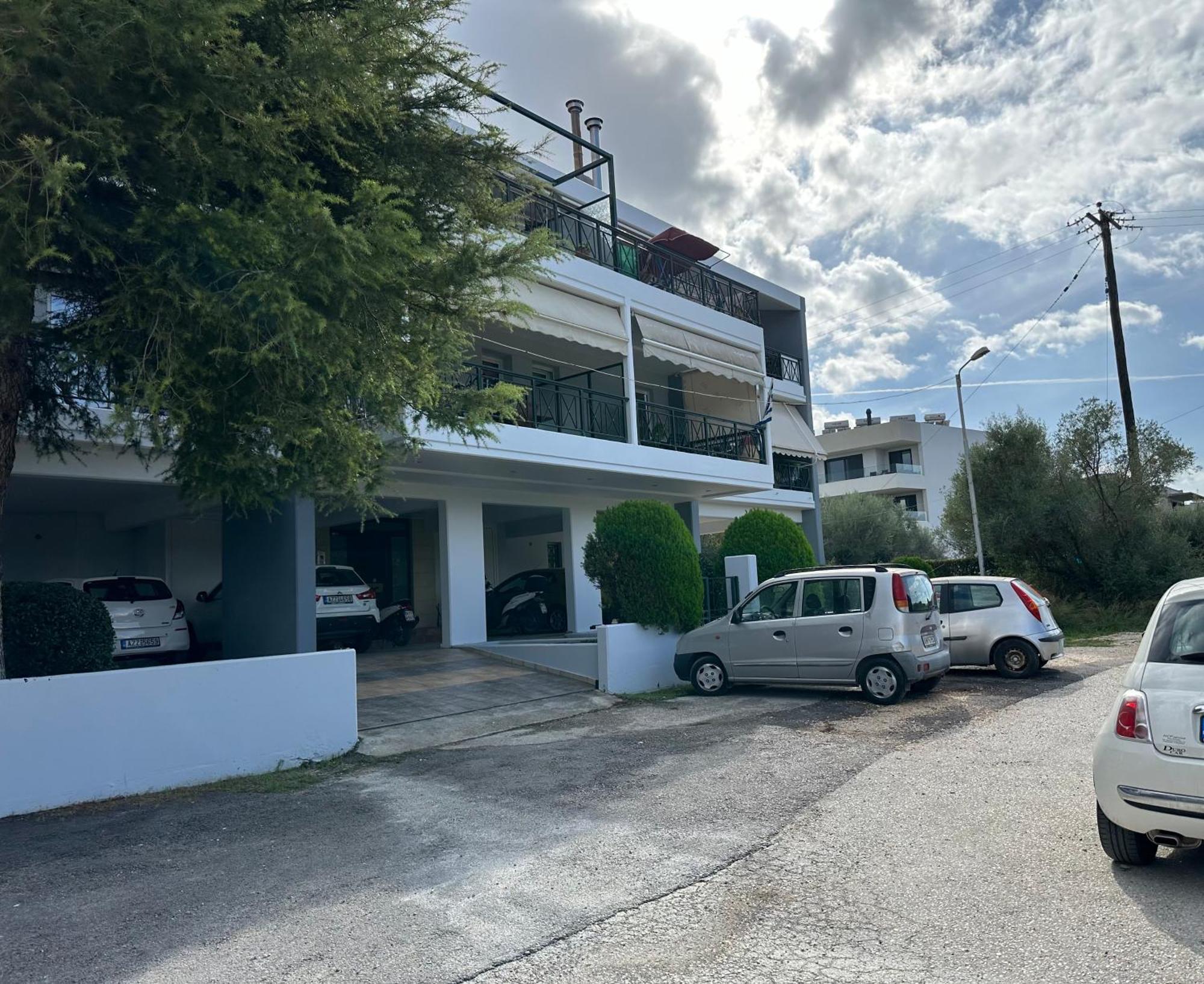 Δωματιο Με Ησυχία Και Θέα Patras Exterior photo